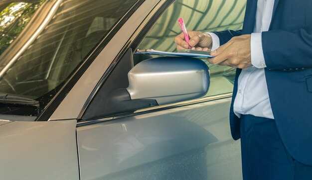 Снятие обшивки двери